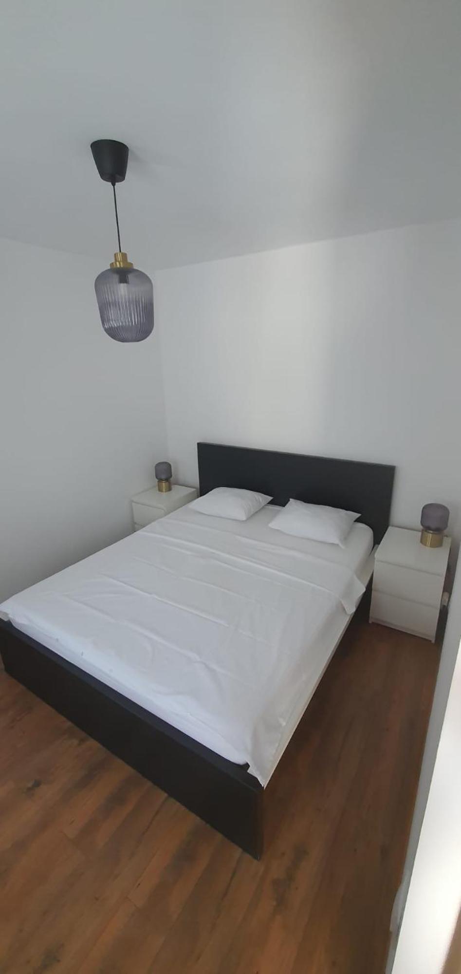 Old Town Apartament Apartment Targoviste Ruang foto